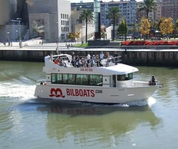 アパート Frente Al Guggenheim Con Wifi Y Parking Privado Zbe -bajas Emisiones Gratis ビルバオ